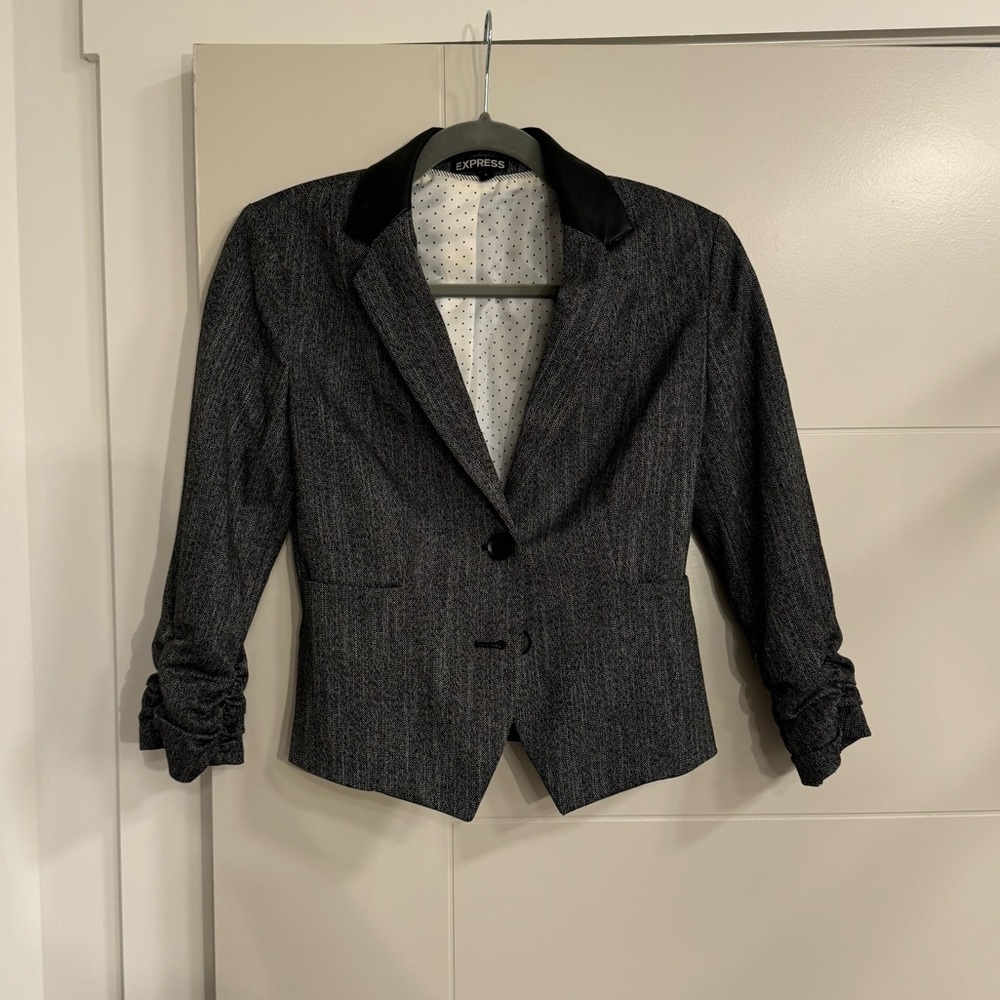 Express Cropped Blazer